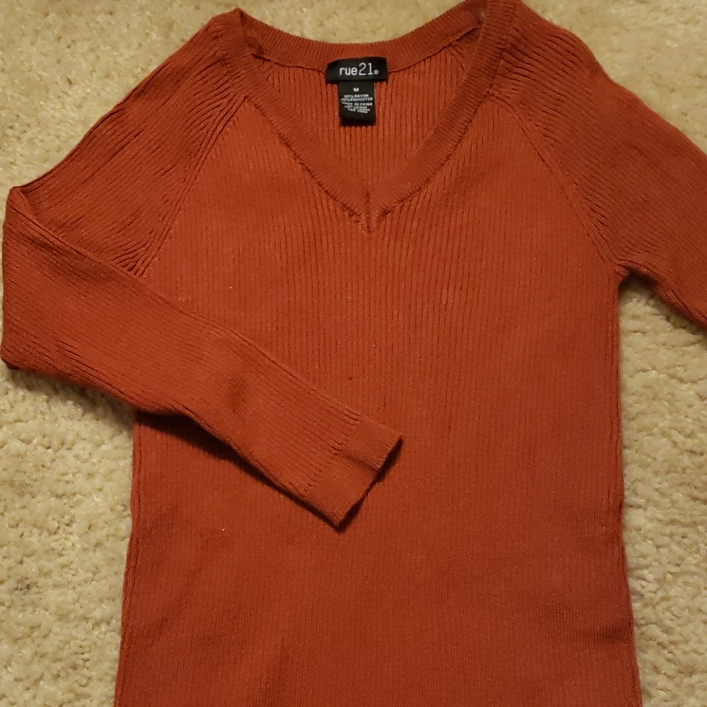 Rue 21 knit shirt